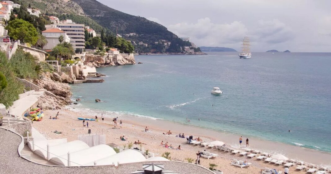 0_ploce-beach-in-dubrovnik